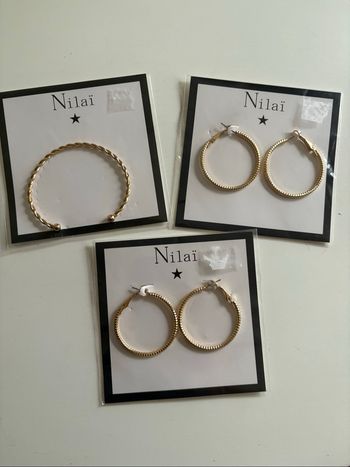 Lot de bijoux Nilaï neufs avec emballage