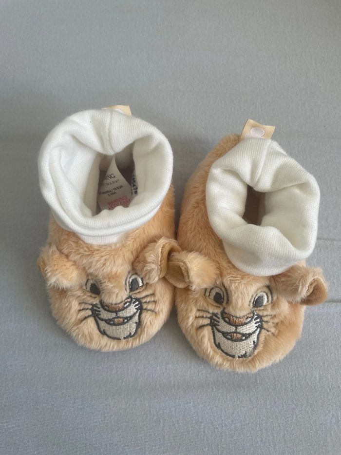 Chausson Disney bébé 6-9 mois