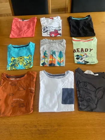 9 t shirt garçon 4 ans
