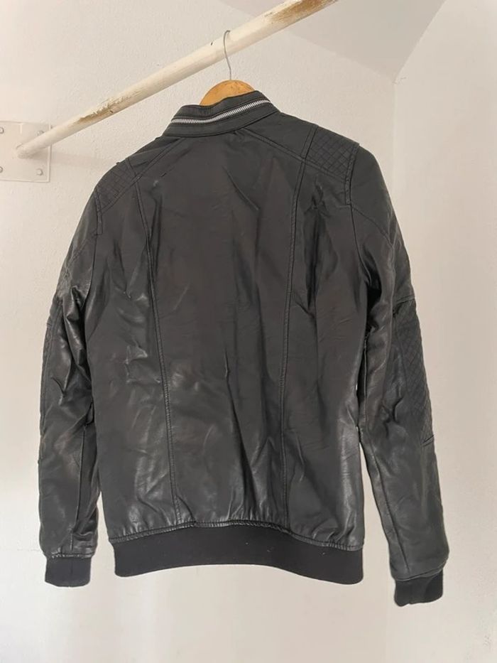 Chaqueta cuero Pull&Bear