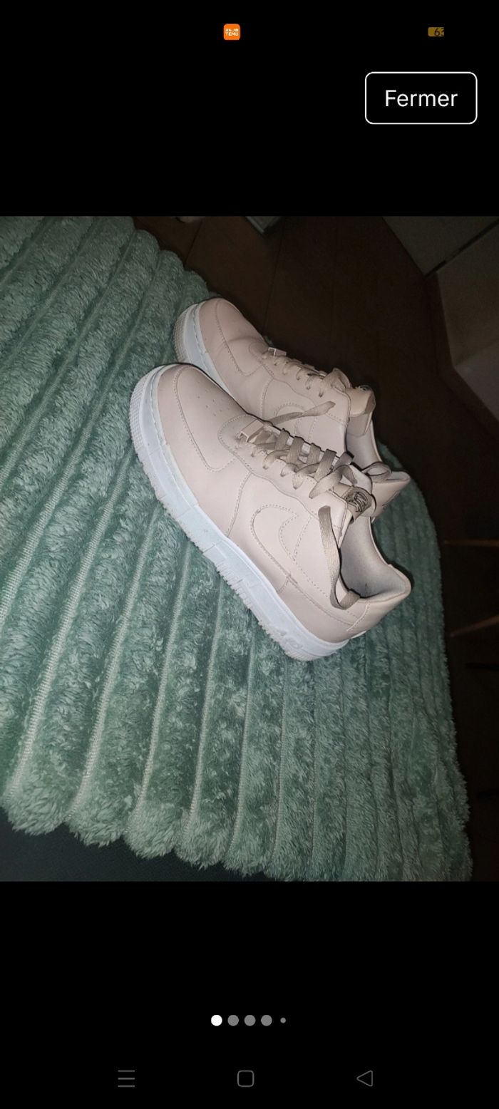 Nike Air force pixel in beige