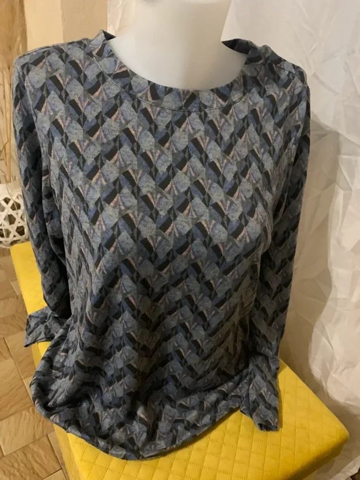 Pull Damart vintage taille 42-44 bleu violet très bon état - photo numéro 5