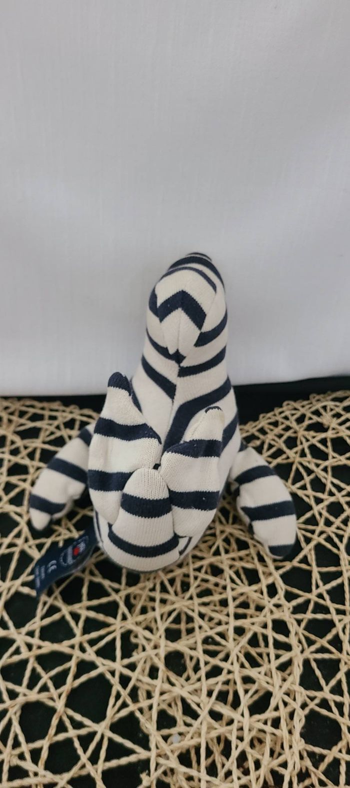 Doudou peluche phoque rayé marinière bleu blanc Tricot Saint James - photo numéro 5
