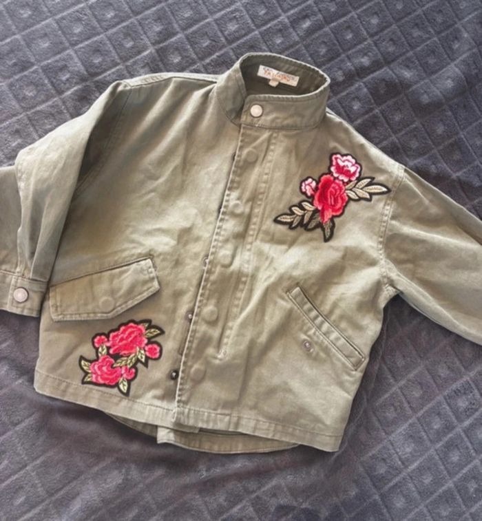 Très belle veste kaki