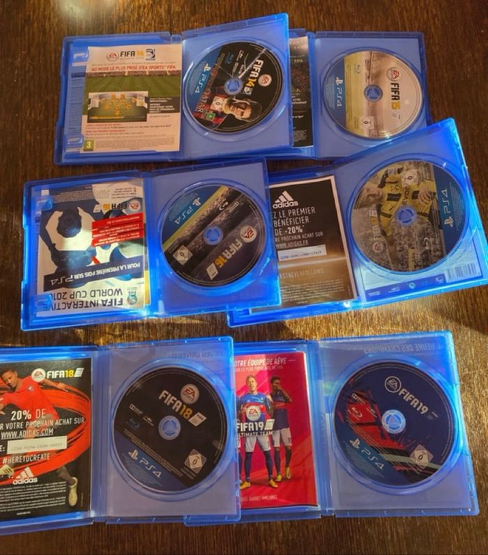 Lot de 6 jeux PS4 fifa - photo numéro 2