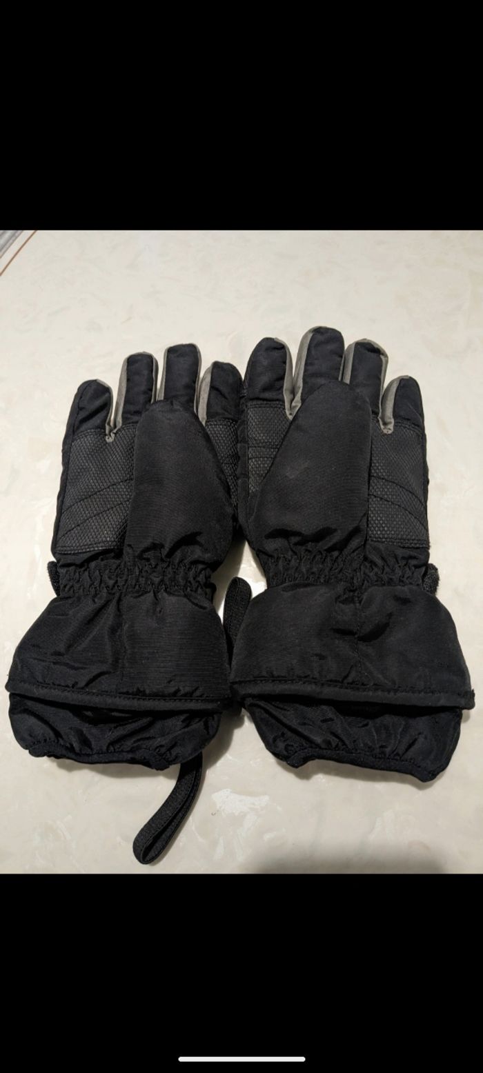 Paire de gants de Ski . Taille 14/16 ans - photo numéro 8