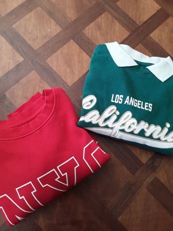 Lot 2 sweats crop tops over size rouge et vert femme M KIABI TBE