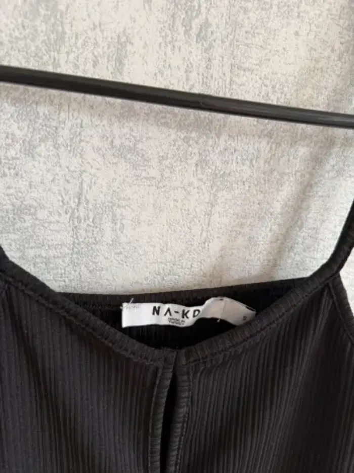 top à bretelles noir NA-KD taille S - photo numéro 2
