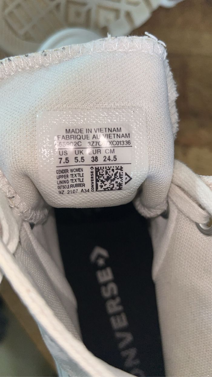 Converse - photo numéro 4