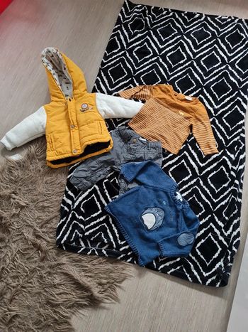 Lot garcon 6 mois très bon etat