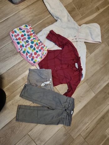 Lot de vêtement fille 18 mois
