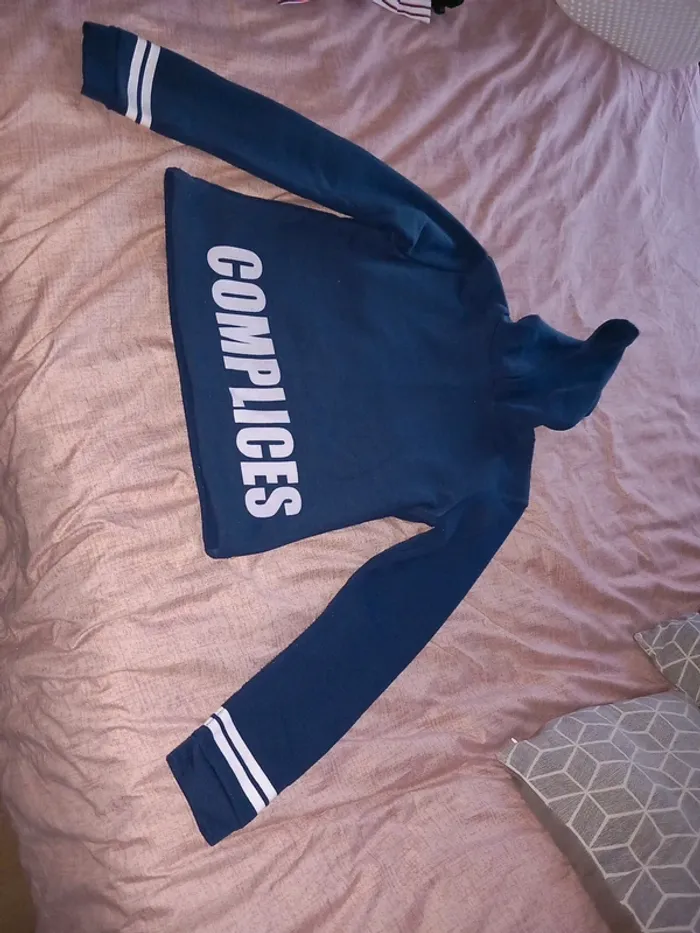 Plus complice bleu 12 ans