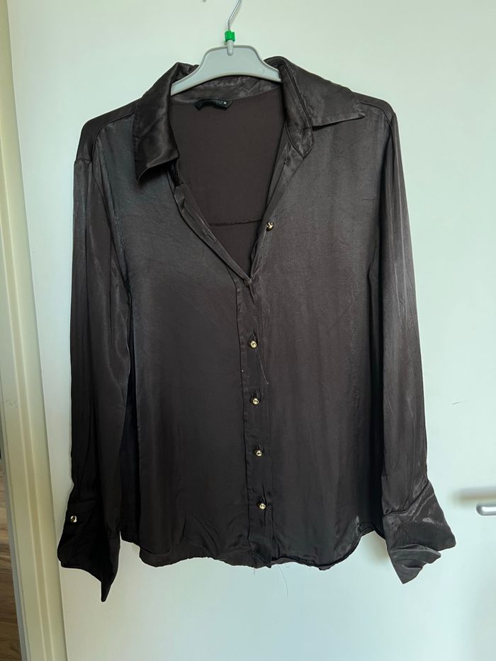 Chemise en satin marron