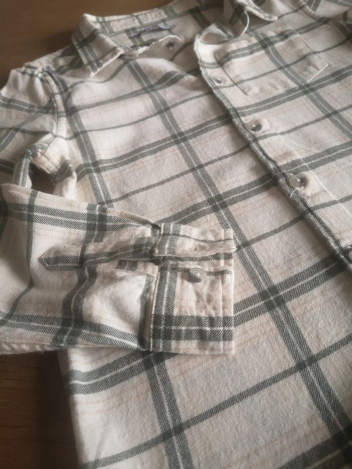 Chemise - photo numéro 4