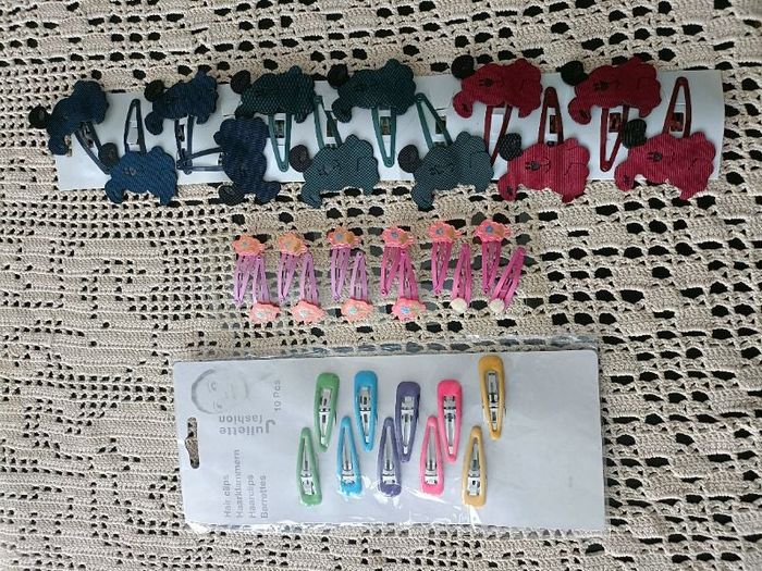 17 paires de barettes à cheveux