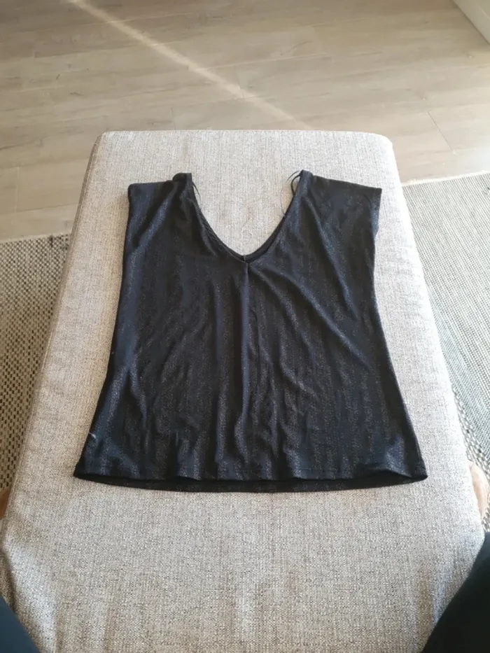 Tee shirt à paillete