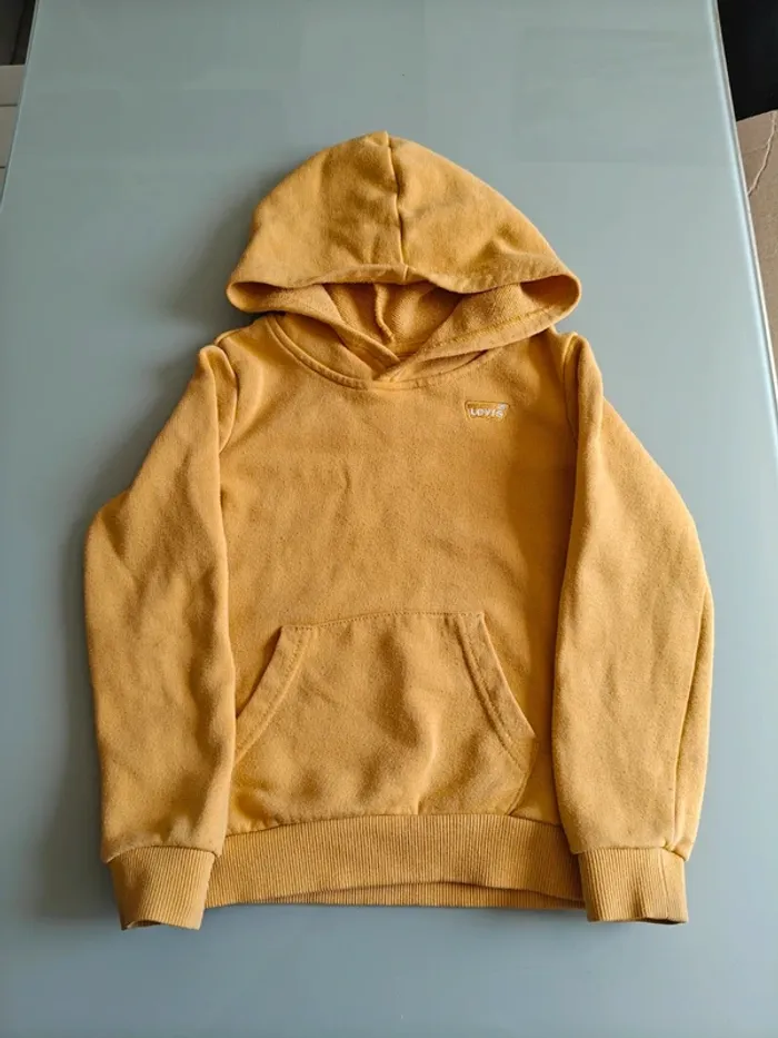Sweat Levi's