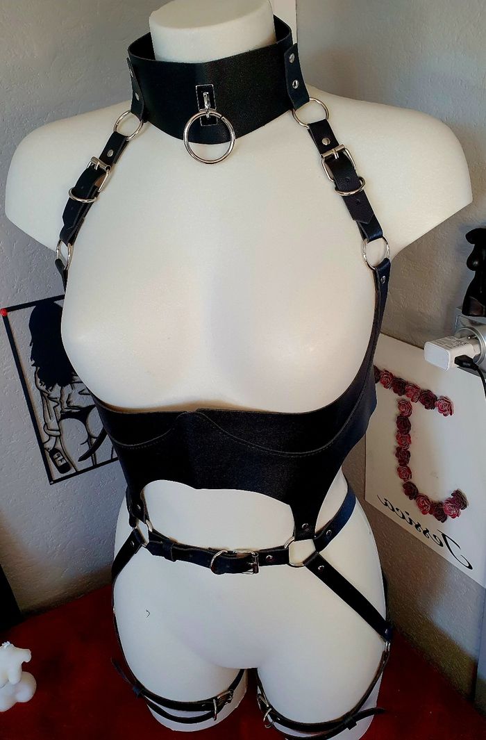 Ceinture de corps corset noire festival costume bondage
