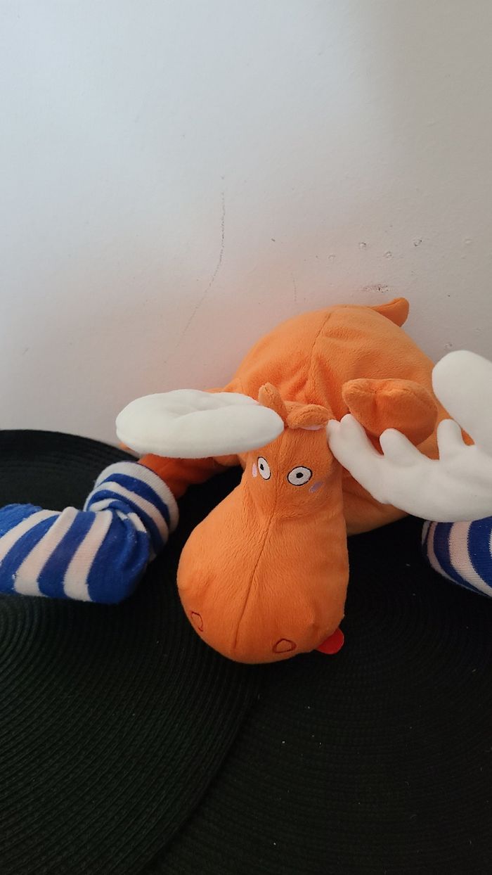 Peluche doudou cerf élan renne IKEA bleu orange chaussettes - photo numéro 2