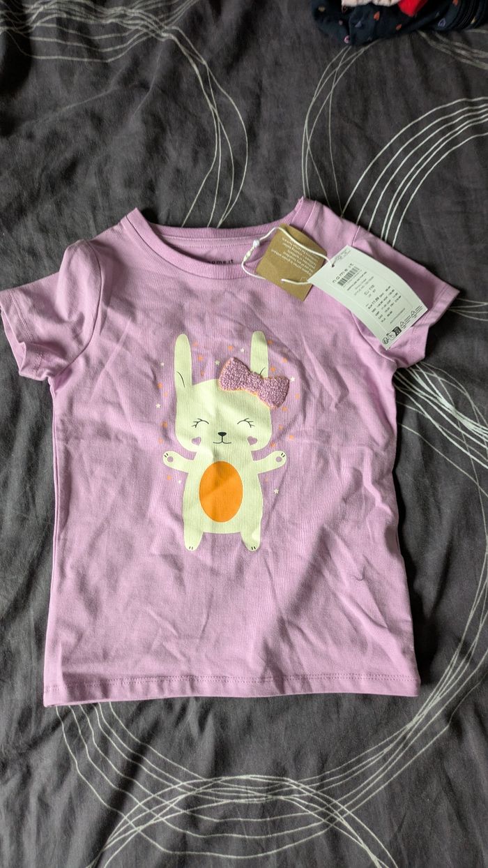 T-shirt neuf 5 ans