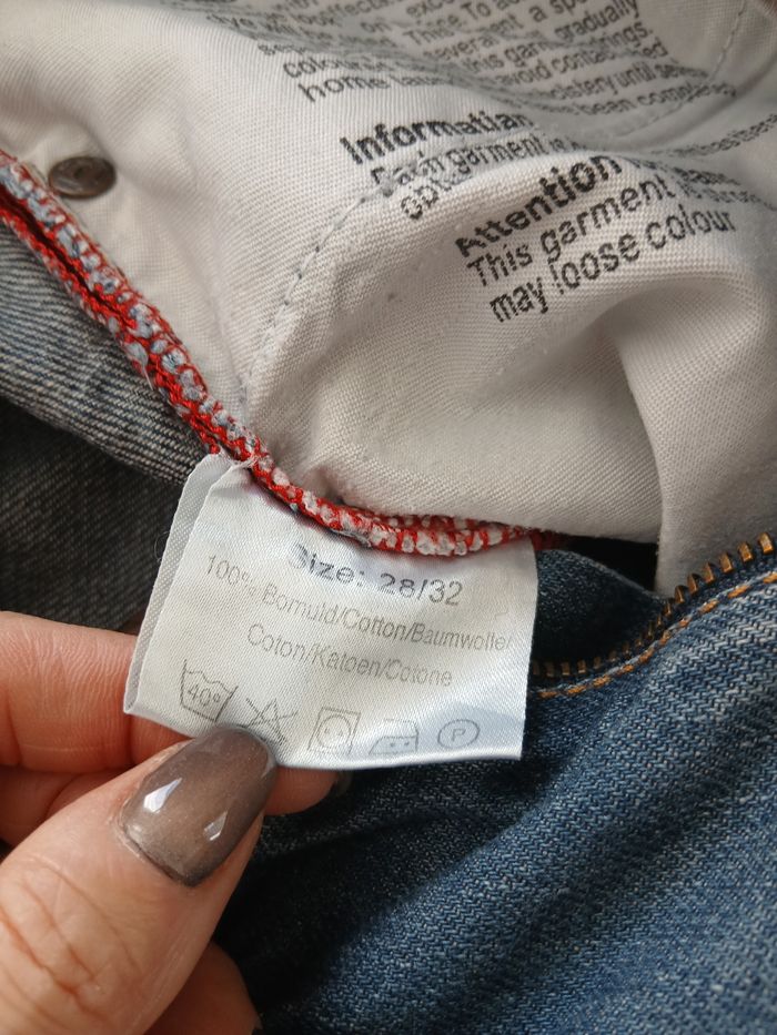 Jean droit. Taille W28 L32. Marque DND. - photo numéro 6