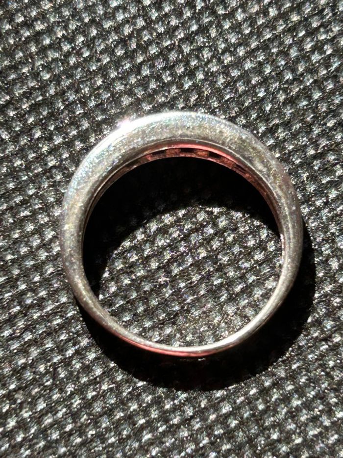 Jolie bague en argent massif avec pierres blanches T. 54 femme TBE - photo numéro 4