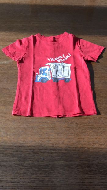 Tee shirt
