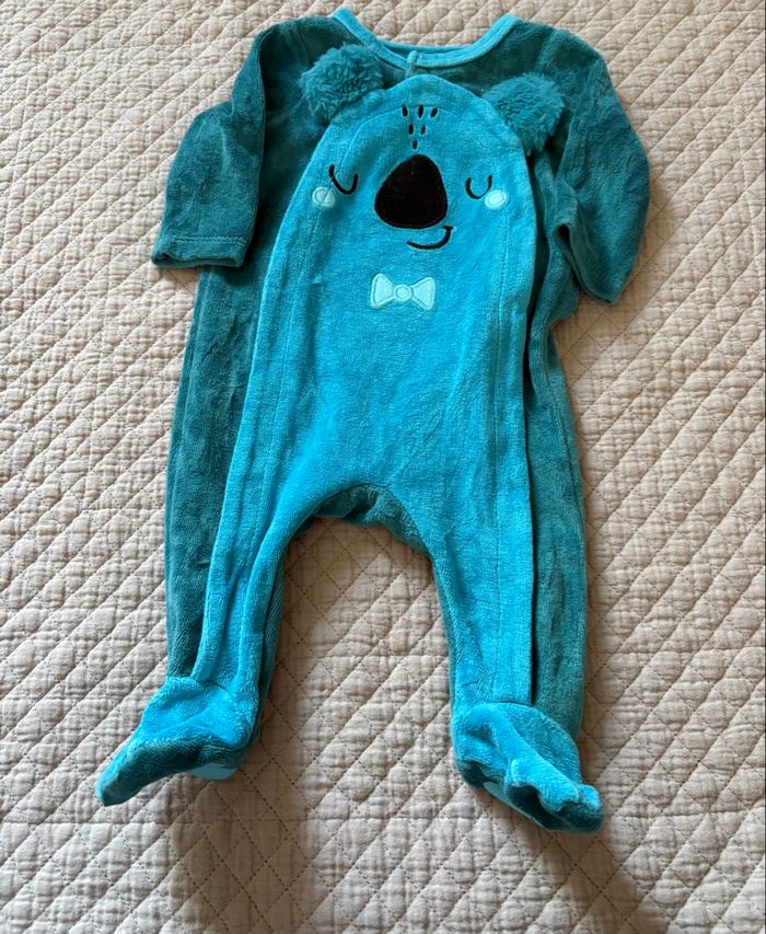 Lot de 3 pyjamas / taille 3 mois / comme neuf - photo numéro 3
