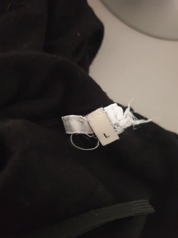 Pull Guess Taille L - photo numéro 4