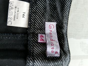 pantalon noir  T44