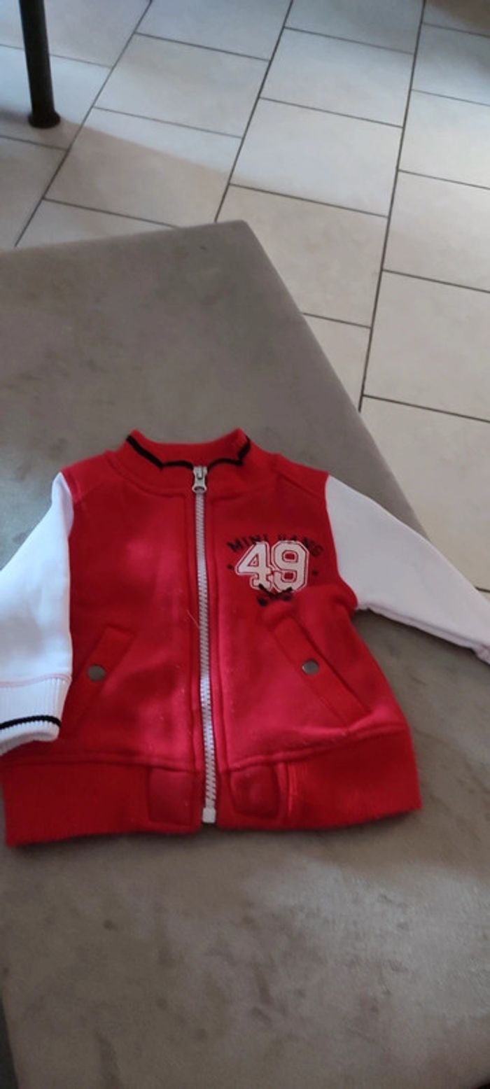 Bombers " rock baby "