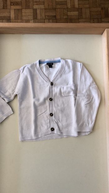 Gilet blanc Kiabi 18 mois