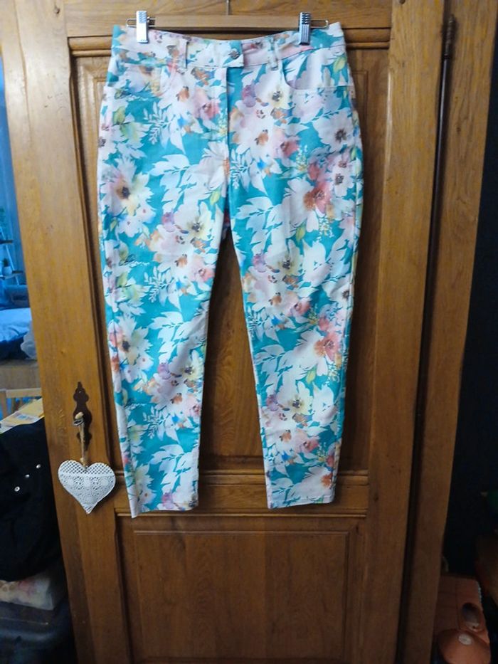 Pantalon fleuri