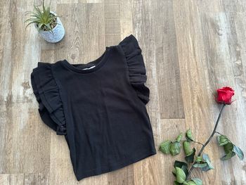 - Tee shirt Zara - Taille S - Très bon état