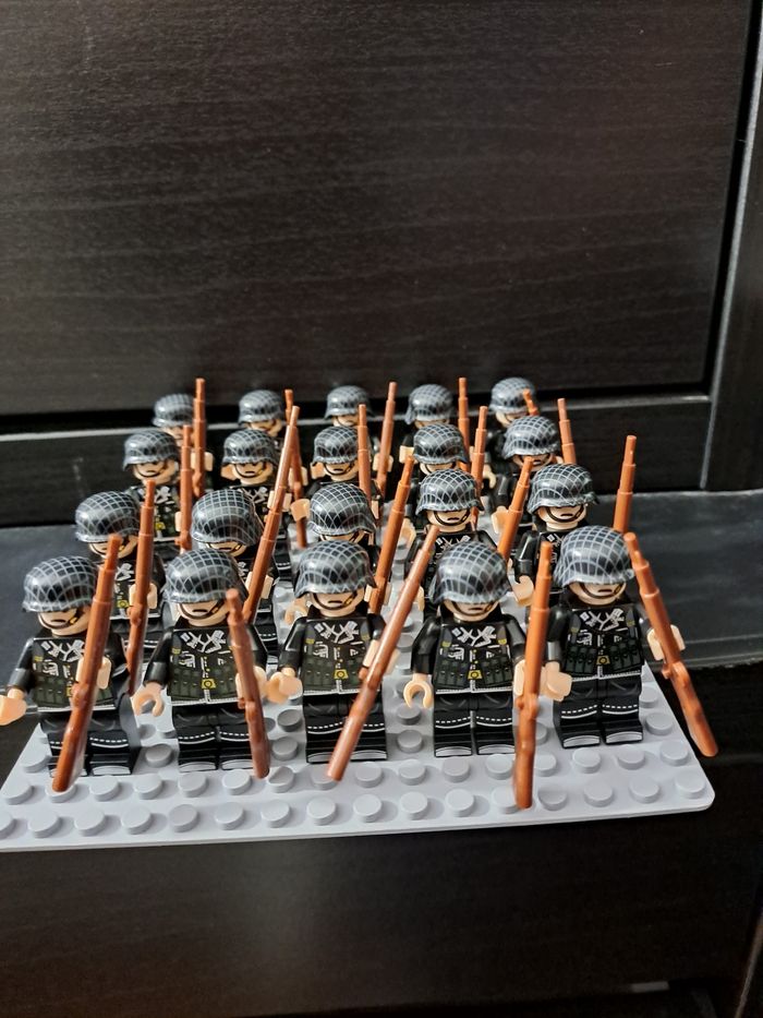 Soldats Allemands 2 type Lego - photo numéro 2