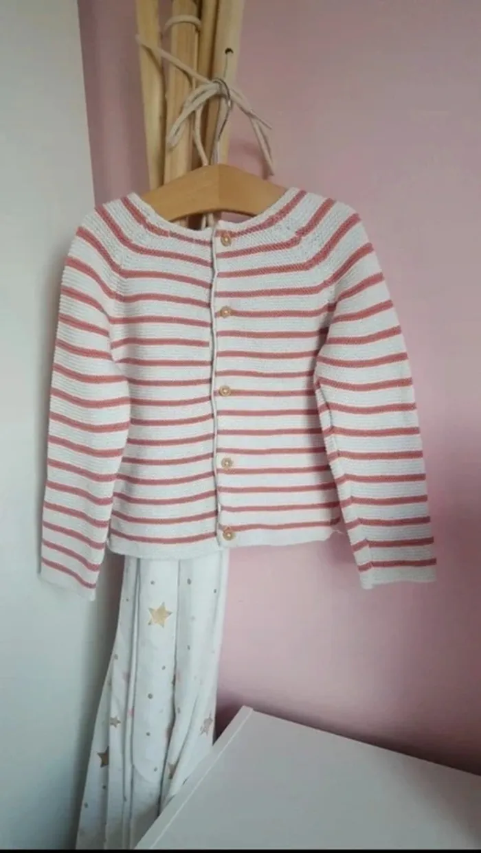 Pull à rayures Kiabi - 18 mois 🎀 - photo numéro 2