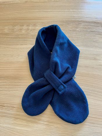 Petite écharpe polaire bébé