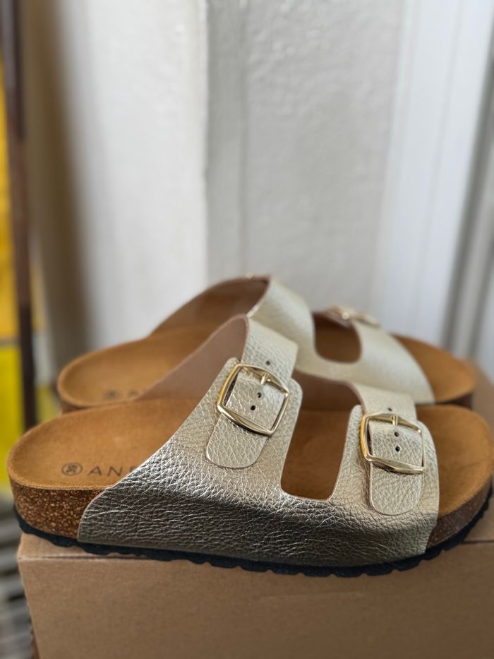 Sandales dorées - photo numéro 8