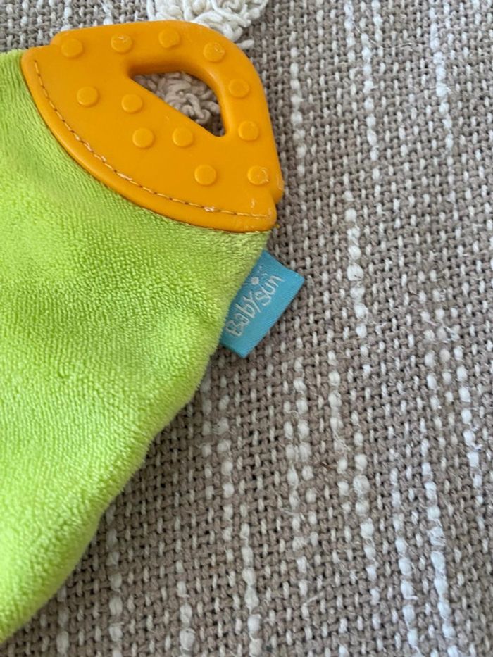 Peluche doudou plat Babysun oiseau canard vert orange très bon état - photo numéro 4