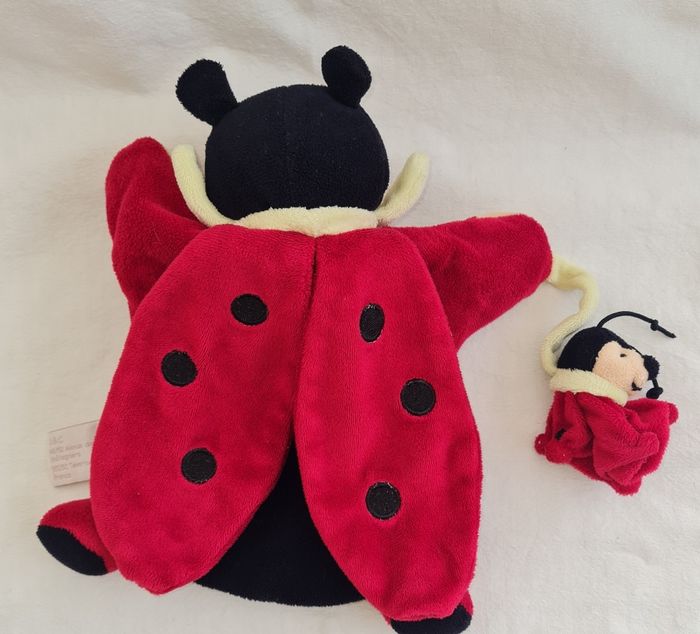 Doudou et compagnie marionnette coccinelle Lady cocci - photo numéro 2