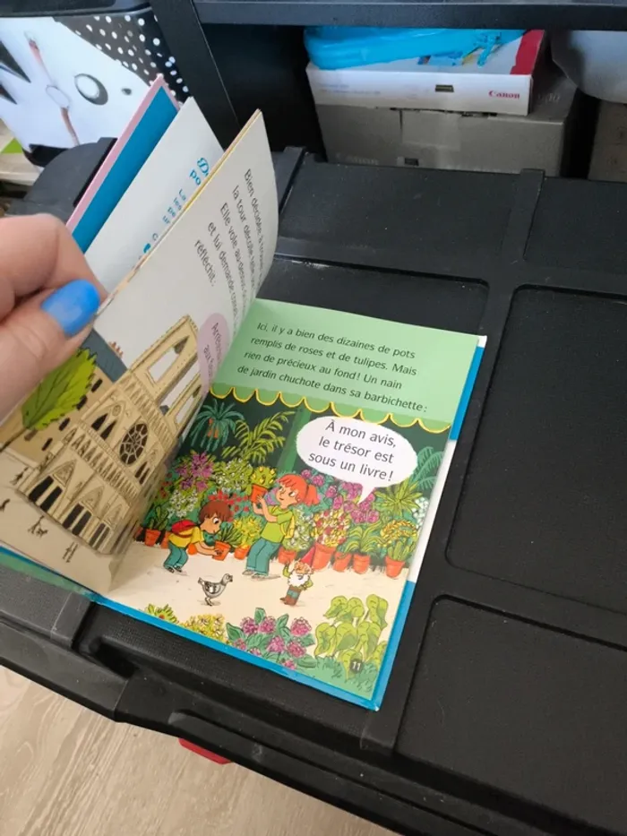 Livre "la tour Eiffel se balade à Paris !" - photo numéro 7