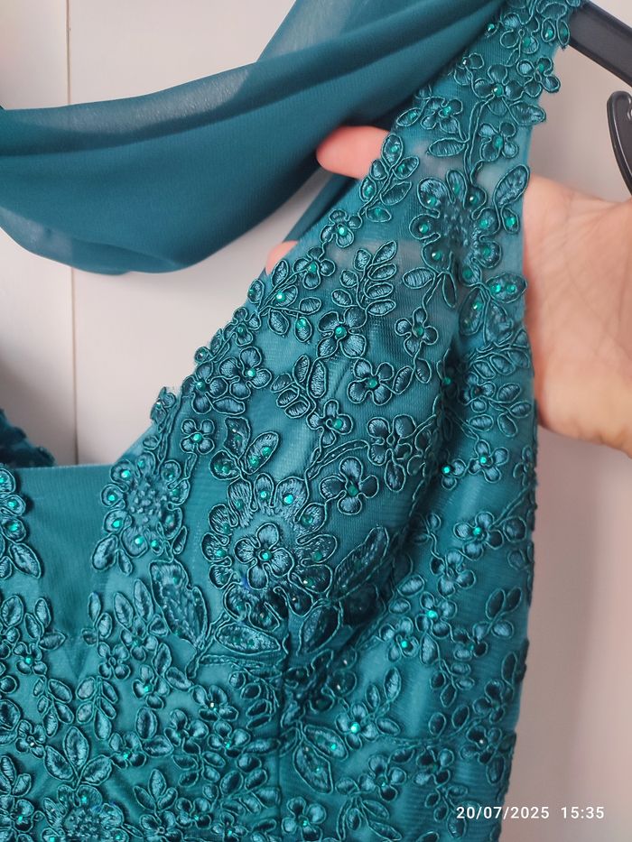 Robe de cérémonie - photo numéro 5