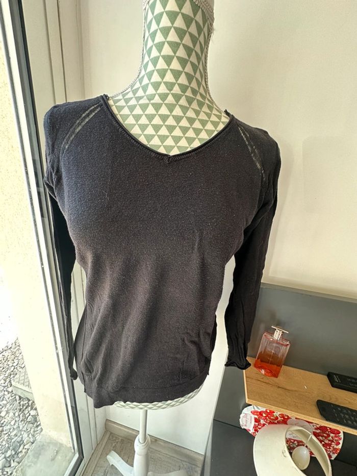 Pull Noir