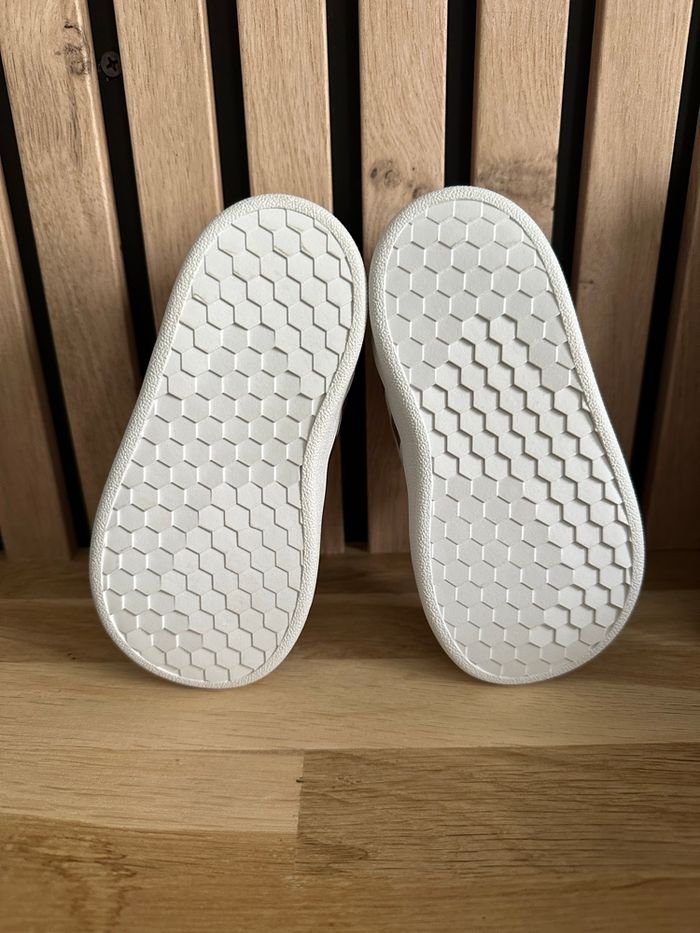 Baskets Adidas fille 🎄 - photo numéro 3