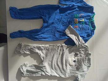 Lot pyjama 12 mois