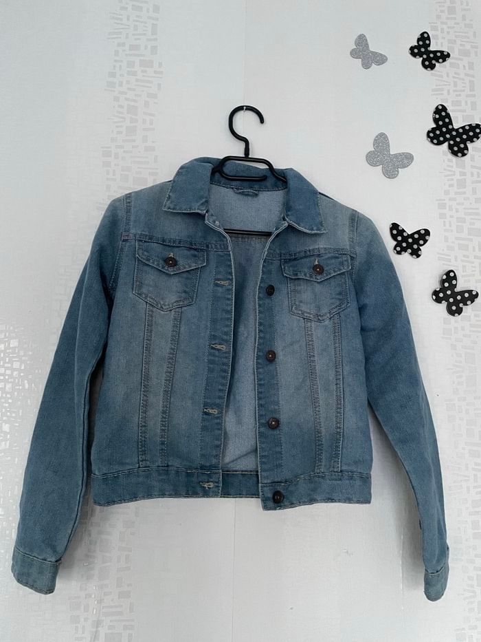 Veste en jean taille 12 ans excellent état
