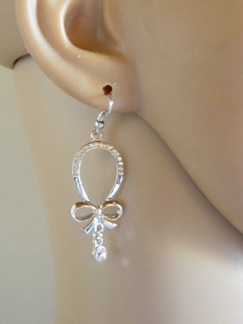 Boucles d'oreilles strass neuves