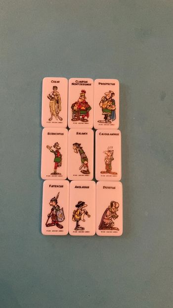 Lot Dominos Astérix. Les Romains.