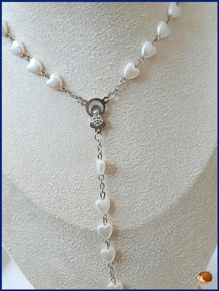 Collier chapelet argenté avec perles cœur et croix – style Trendy Chic - photo numéro 3