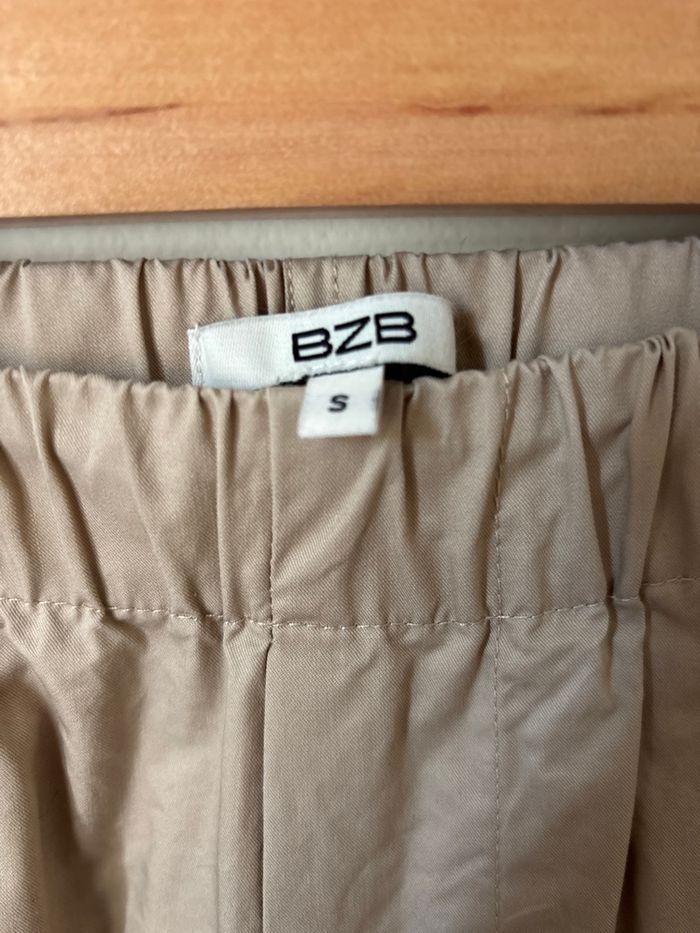 Pantalon - photo numéro 2